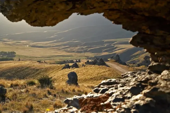 Framed Print : Road to Nevis Valley, Central Otago, South Island, New Zealand