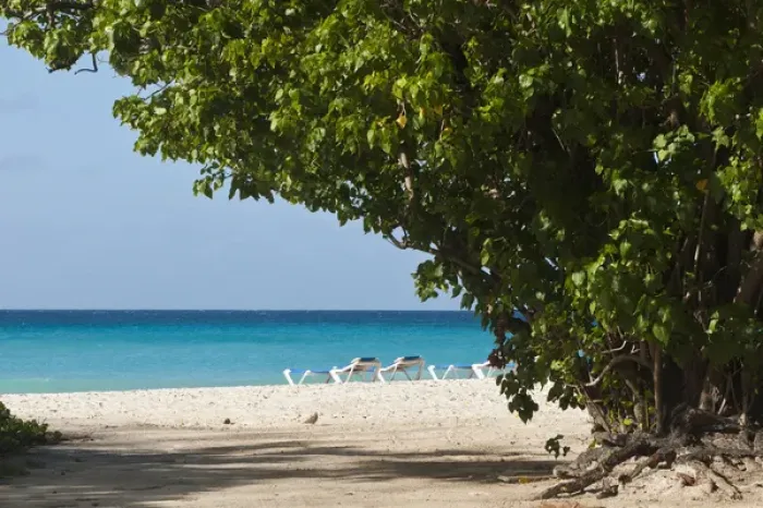 Framed Print : Rockley Beach Barbados, Caribbean