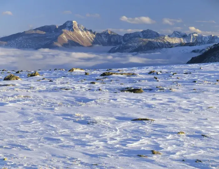 Framed Print : ROCKY MOUNTAIN NATIONAL PARK, COLORADO. USA. Wind-blown snow & Longs Peak above clouds Framed Print : ROCKY MOUNTAIN NATIONAL PARK, COLORADO. USA. Wind-blown snow & Longs Peak above clouds