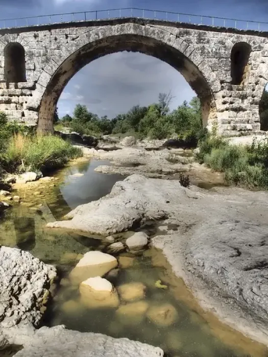Framed Print : This is a Roman bridge, called Pont Julien near the town of Lacoste