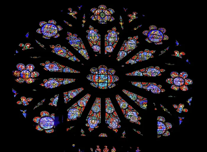 Framed Print : Rose window stained glass, Washington National Cathedral, Washington DC. Construction started 1907. (Editorial Use Only)