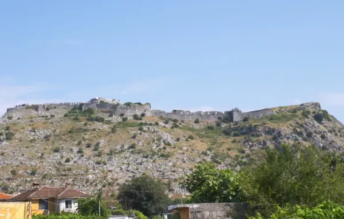 Framed Print : The Rozafa hilltop castle fortress fort between Shkodra and Lezhe. Albania, Balkan