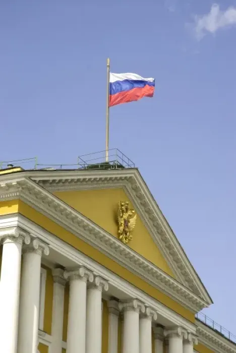 Framed Print : Russia. Moscow. Kremlin. Government building and Russian flag Framed Print : Russia. Moscow. Kremlin. Government building and Russian flag