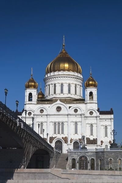 Russia, Moscow Oblast, Moscow, Khamovniki-area, Cathedral of Christ the Saviour, morning