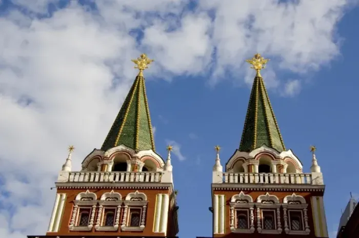 Framed Print : Russia, Moscow, Red Square. Voskresenskie Gate (aka Resurrection Gate)