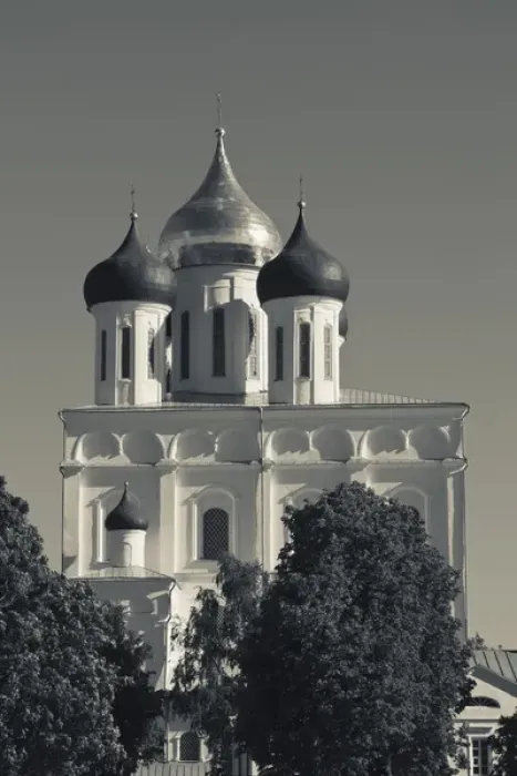 Framed Print : Russia, Pskovskaya Oblast, Pskov, Pskov Kremlin and Trinity Cathedral