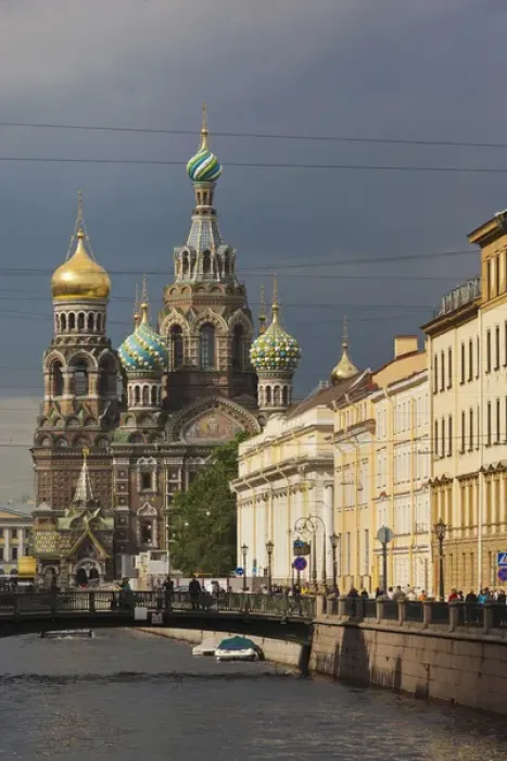 Framed Print : Russia, Saint Petersburg, Center, Church of the Saviour of Spilled Blood on Griboedov Canal Framed Print : Russia, Saint Petersburg, Center, Church of the Saviour of Spilled Blood on Griboedov Canal