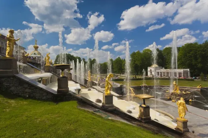 Framed Print : Russia, Saint Petersburg, Peterhof, Grand Cascade fountains