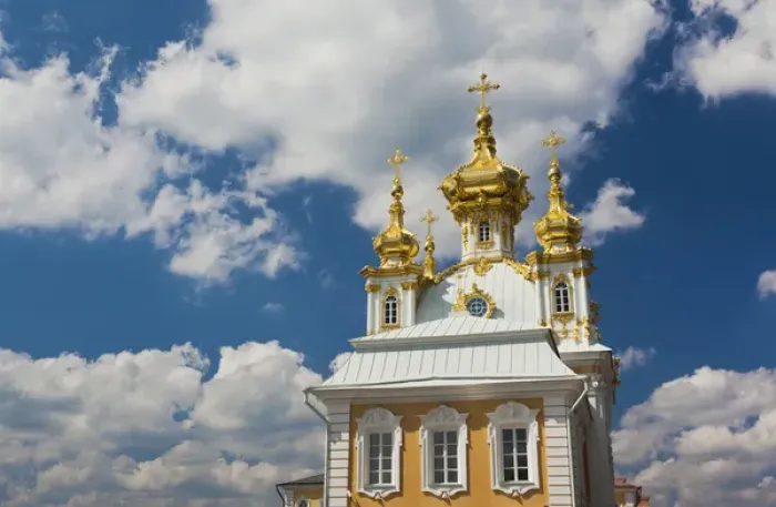 Framed Print : Russia, Saint Petersburg, Peterhof, Grand Palace, chapel wing