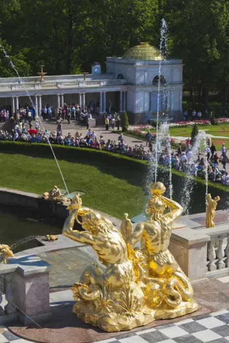 Framed Print : Russia, Saint Petersburg, Peterhof, Grand Cascade fountains Framed Print : Russia, Saint Petersburg, Peterhof, Grand Cascade fountains