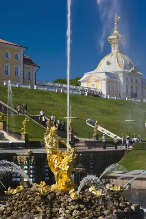 Framed Print : Russia, Saint Petersburg, Peterhof, Grand Cascade fountains Framed Print : Russia, Saint Petersburg, Peterhof, Grand Cascade fountains