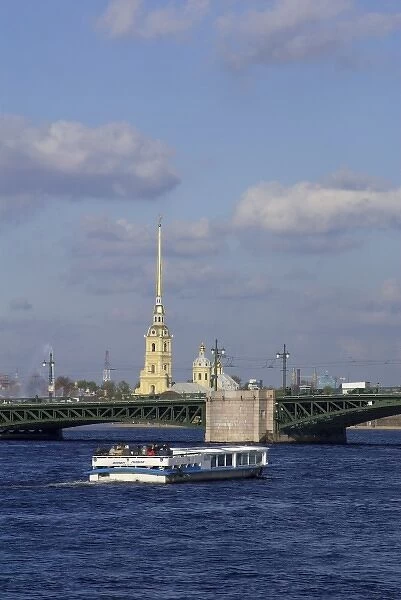 Russia, St. Petersburg, Neva River, Peter and Paul Cathedral and Palace Bridge, RESTRICTED