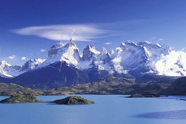 SA, Chile, Patagonia, Torres Del Paine National Park, Cuernos del Paine