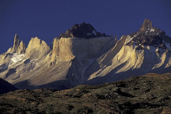 SA, Chile, Torres del Paine National Park. Cuemos del Paine