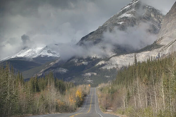 02. Canada, Alberta, Banff National Park: Sakatchewan Crossing, Icefields Parkway (Rt. 93)