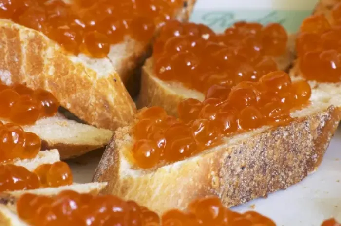 Framed Print : Salmon eggs on a piece of bread Caviar et Prestige Saint Sulpice et Cameyrac Entre-deux-Mers