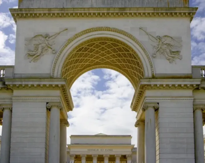 Framed Print : SAN FRANCISCO, CALIFORNIA. USA. Entrance arch, California Palace of the Legion of Honor Framed Print : SAN FRANCISCO, CALIFORNIA. USA. Entrance arch, California Palace of the Legion of Honor