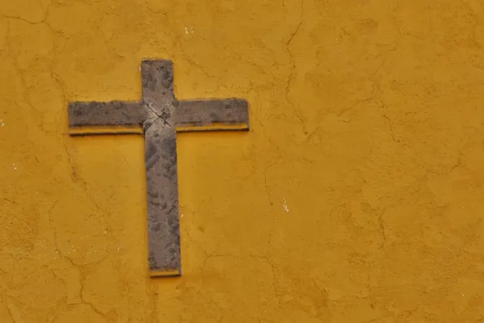 Framed Print : San Miguel De Allende, Mexico. Cross mounted on buildings wall