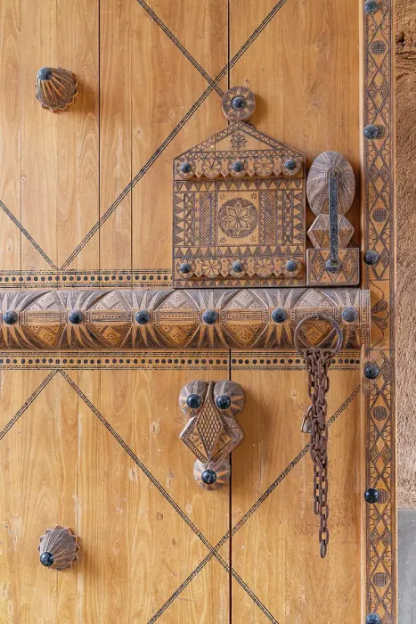 Framed Print : Saudi Arabia, Al-Qassim, Unaizah. Decoratively carved wooden door Framed Print : Saudi Arabia, Al-Qassim, Unaizah. Decoratively carved wooden door