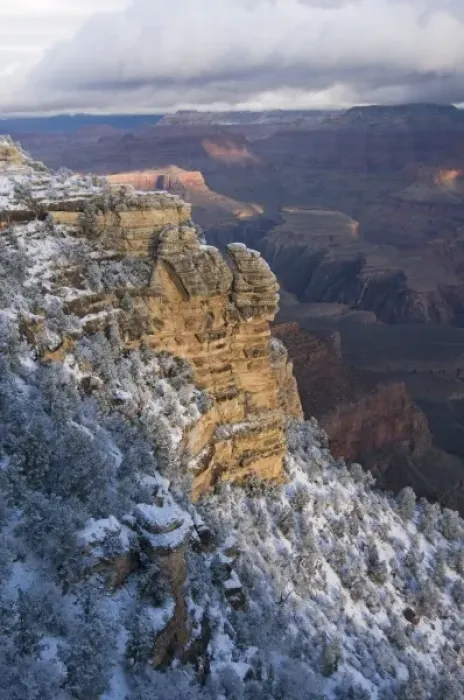 Framed Print : Scenic snowy winter landscape along the south rim of the majestic Grand Canyon at sunrise Framed Print : Scenic snowy winter landscape along the south rim of the majestic Grand Canyon at sunrise
