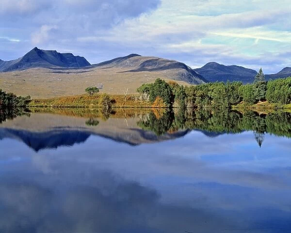 Scotland, Highland, Wester Ross, Coigach Peaks. Hiking trails leave the road