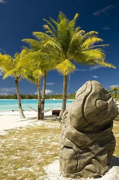Sculpture in beautiful Bora Bora