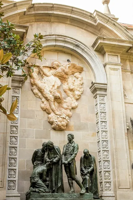 Framed Print : Sculpture featuring four renown Spanish patriots, Barcelona, Spain Framed Print : Sculpture featuring four renown Spanish patriots, Barcelona, Spain