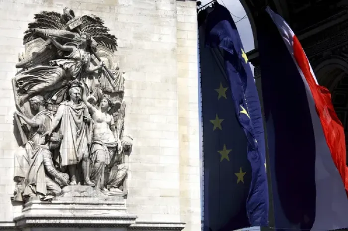 Framed Print : The sculpture of the Triumph of Napoleon on the Arc de Triomphe. Paris. France Framed Print : The sculpture of the Triumph of Napoleon on the Arc de Triomphe. Paris. France