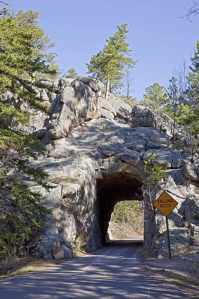 SD, Custer State Park, Needles Highway, narrow tunnel, Tunnel 6