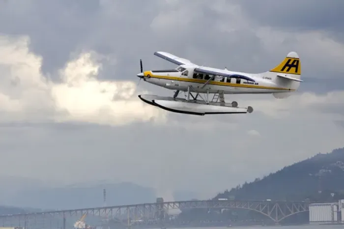Framed Print : Seaplane flying at Port Vancouver in British Columbia, Canada