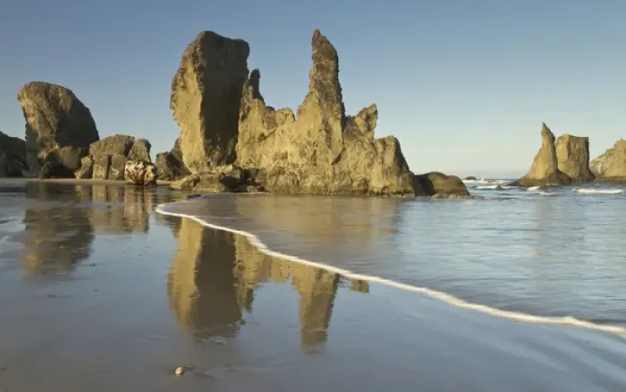 Framed Print : Seastacks on the beach at Bandon, Oregon Framed Print : Seastacks on the beach at Bandon, Oregon