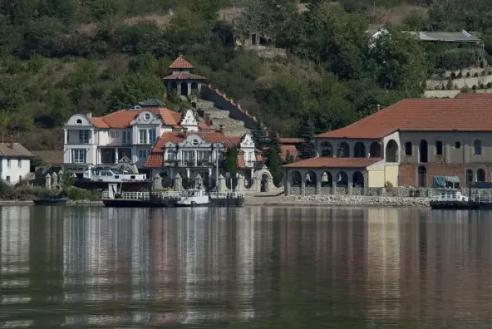 Framed Print : Serbia, along the Danube river near Kostolac Framed Print : Serbia, along the Danube river near Kostolac