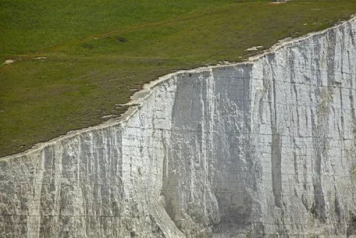 Framed Print : Seven Sisters Chalk Cliffs, seen from Cuckmere Haven, near Seaford, East Sussex, England