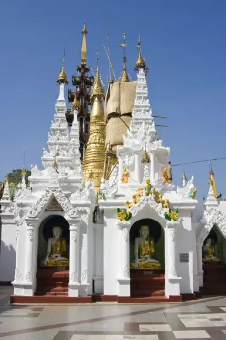 Framed Print : Shwedagon Pagoda (Paya), large temple site that materialized over 2500 years ago