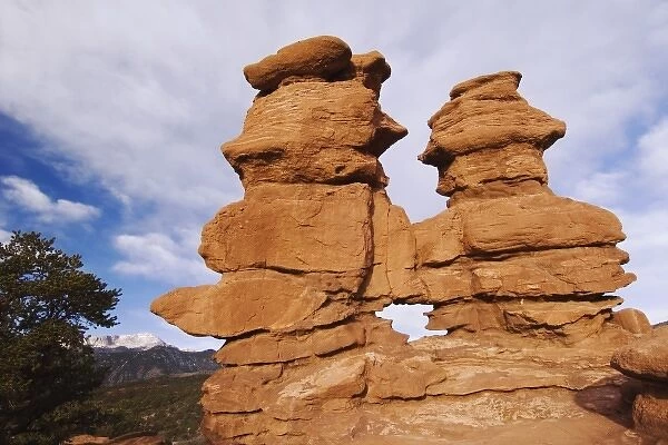 Siamese Twins Rock formation and Pikes Peak, Garden of The Gods National Landmark