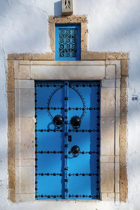 Framed Print : Sidi Bou Said, Tunisia, Africa. A picturesque doorway in town Framed Print : Sidi Bou Said, Tunisia, Africa. A picturesque doorway in town