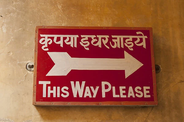 Sign in Hindi and English, City Palace, Udaipur, Rajasthan, India