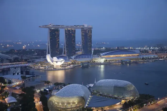 Framed Print : Singapore, Marina Bay Sands Hotel. Sunrise on hotel
