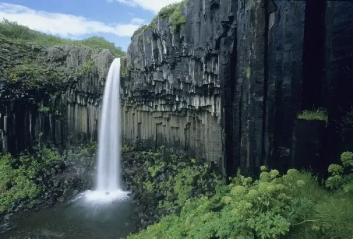 Framed Print : Skaftafell National Park, Svartifoss waterfall, cuts through perfect columnar basalt, Iceland Framed Print : Skaftafell National Park, Svartifoss waterfall, cuts through perfect columnar basalt, Iceland