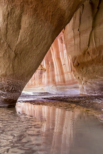Slide Arch in Paria Canyon - Vermillion Cliffs Wilderness, Southern Utah