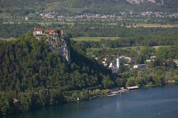 SLOVENIA-GORENJSKA-Bled: Lake Bled & Bled Castle from Mala Osojnica hill
