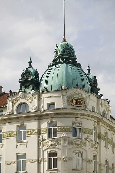 SLOVENIA-Ljubljana (Slovenian Capital): Detail of the Union Hotel  /  Daytime