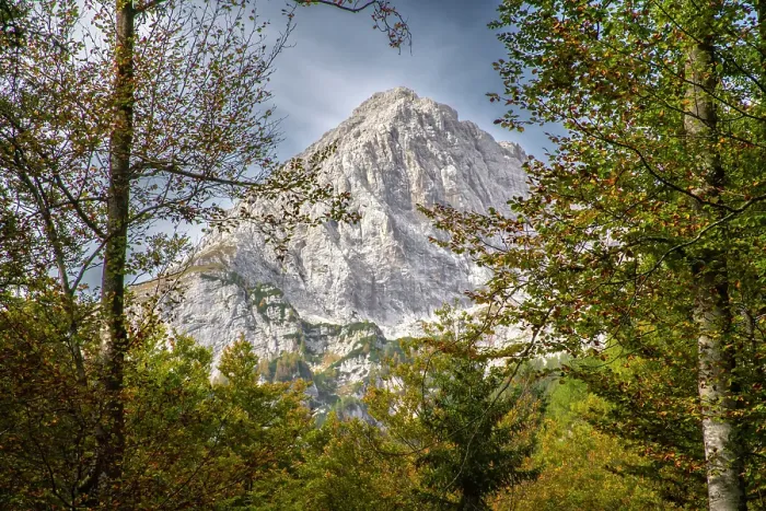 Framed Print : Slovenia, Triglav National Park. Landscape with Julian Alps in autumn. ©Cathy & Gordon Illg / Jaynes Gallery / DanitaDelimont.com Framed Print : Slovenia, Triglav National Park. Landscape with Julian Alps in autumn. ©Cathy & Gordon Illg / Jaynes Gallery / DanitaDelimont.com