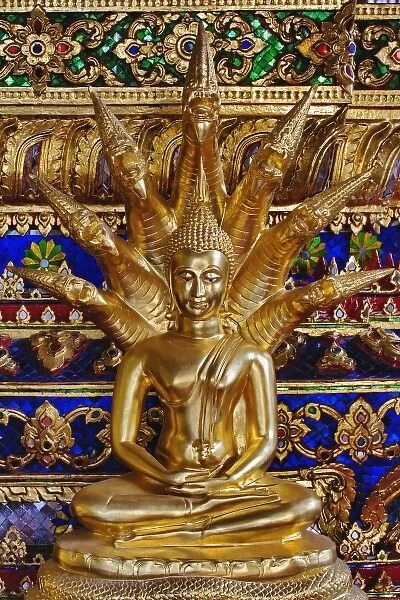 Small Buddha on altar, Wat Pho, Bangkok, Thailand