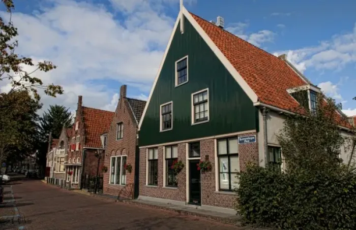 Framed Print : Small town of Edam, the Netherlands Framed Print : Small town of Edam, the Netherlands