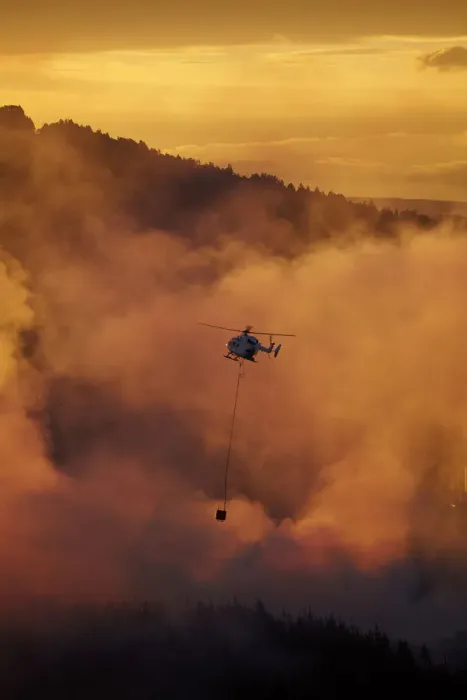 Framed Print : Smokey sunset and helicopter fighting fire at Burnside, Dunedin, South Island, New Framed Print : Smokey sunset and helicopter fighting fire at Burnside, Dunedin, South Island, New