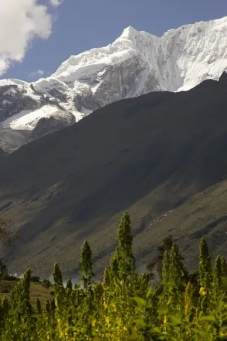 Framed Print : Snow-capped Andes Mountains, Humacchuco, Peru Framed Print : Snow-capped Andes Mountains, Humacchuco, Peru