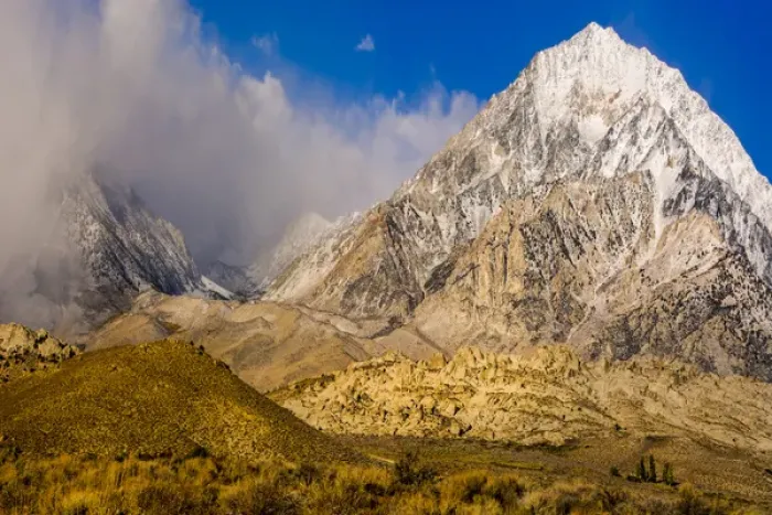 Framed Print : Snow covered peak. Eastern Sierra foothills, California, US Framed Print : Snow covered peak. Eastern Sierra foothills, California, US