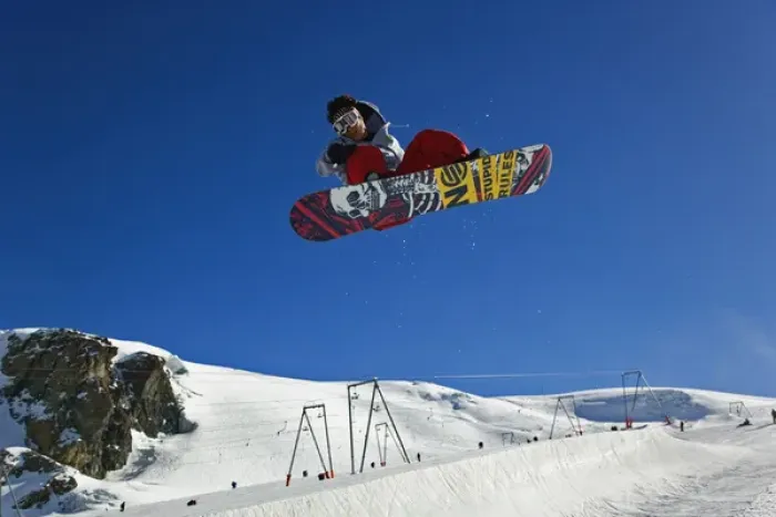 Framed Print : Snowboarder jumping in halfpipe, Klein Matterhorn, Zermatt, Switzerland, Model Released Framed Print : Snowboarder jumping in halfpipe, Klein Matterhorn, Zermatt, Switzerland, Model Released