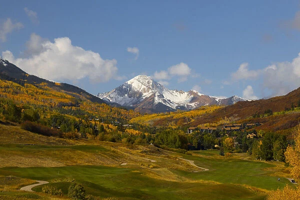 Snowmass golf course with view of Mt. Daly in autumn